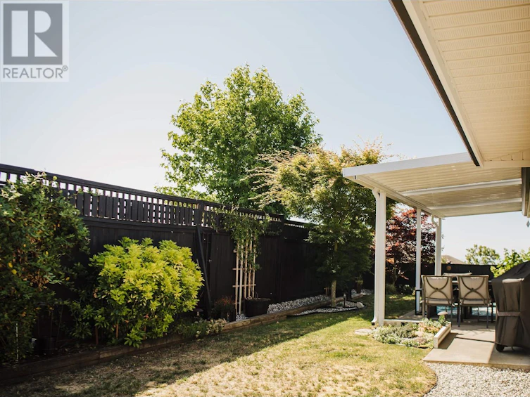 5652 Andres Road, Sechelt, BC, V7Z 0M4 - 19