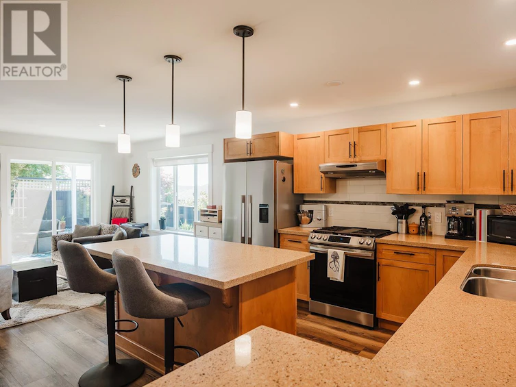 5652 Andres Road, Sechelt, BC, V7Z 0M4 - 6