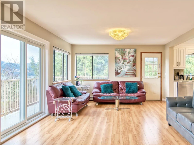 6377 North Gale Avenue, Sechelt, BC, V7Z 0P7 - 22