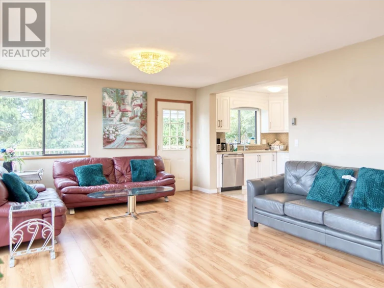 6377 North Gale Avenue, Sechelt, BC, V7Z 0P7 - 23