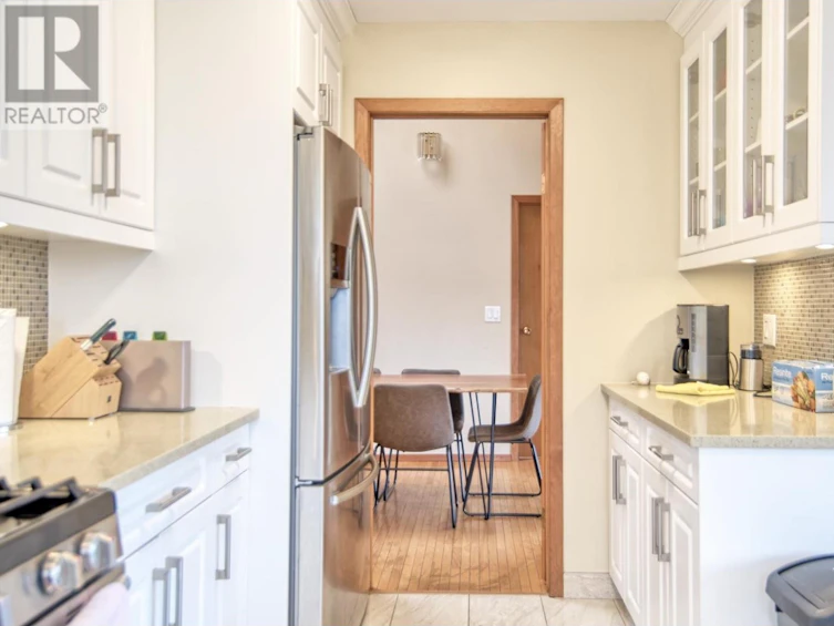 6377 North Gale Avenue, Sechelt, BC, V7Z 0P7 - 25