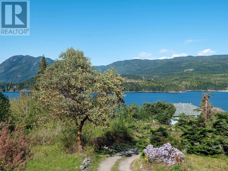 6377 North Gale Avenue, Sechelt, BC, V7Z 0P7 - 36