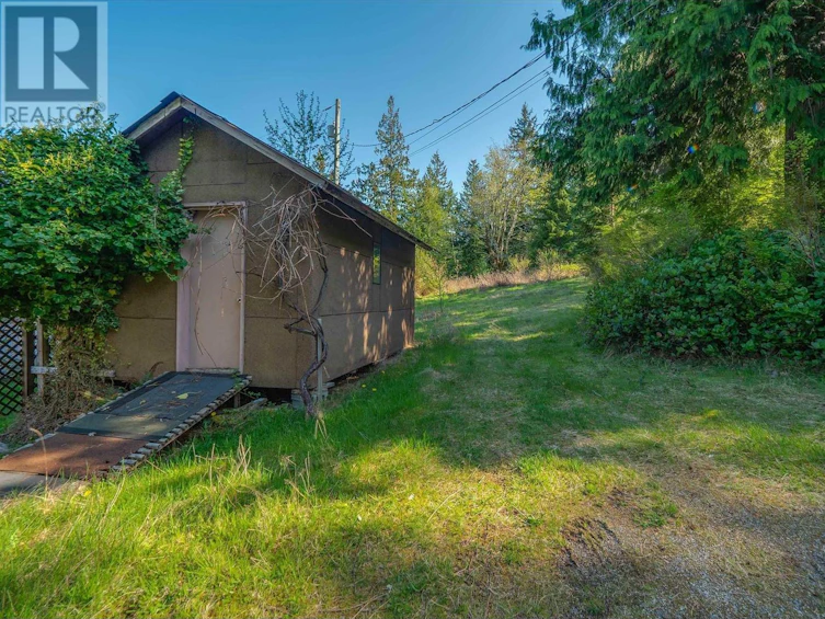 6377 North Gale Avenue, Sechelt, BC, V7Z 0P7 - 40