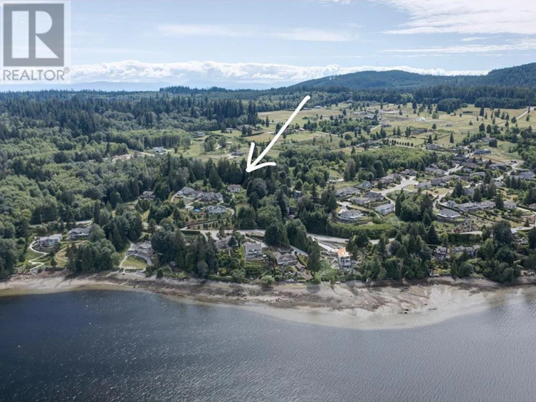 6377 North Gale Avenue, Sechelt, BC, V7Z 0P7 - 5