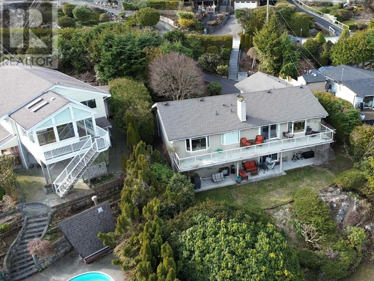 497 Craigmohr Drive, West Vancouver, BC, V7S 1W7 - 2