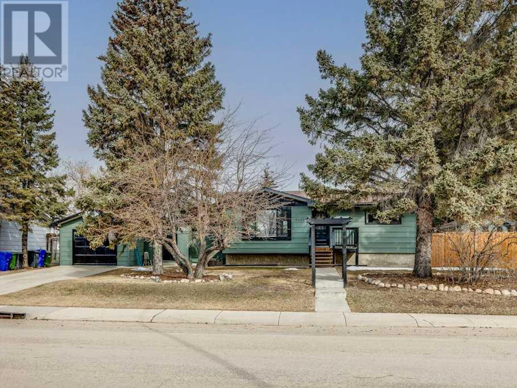 5522 56 Street, Olds, AB, T4H 1J9
