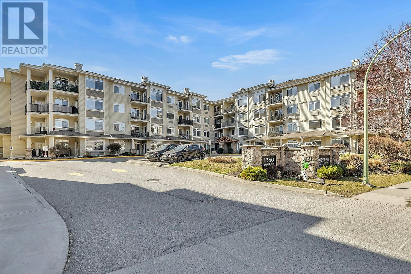 109-1350 Ridgeway Drive, Kelowna, BC, V1Y 9T6