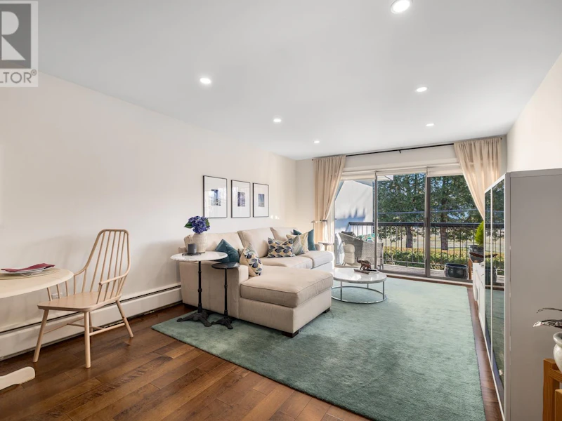 304 - 444 E 6th Avenue, Vancouver BC V5T 1K6