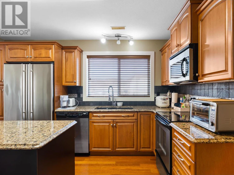 940 Mayfair Road, Kelowna, BC, V1X 5G8 - 12