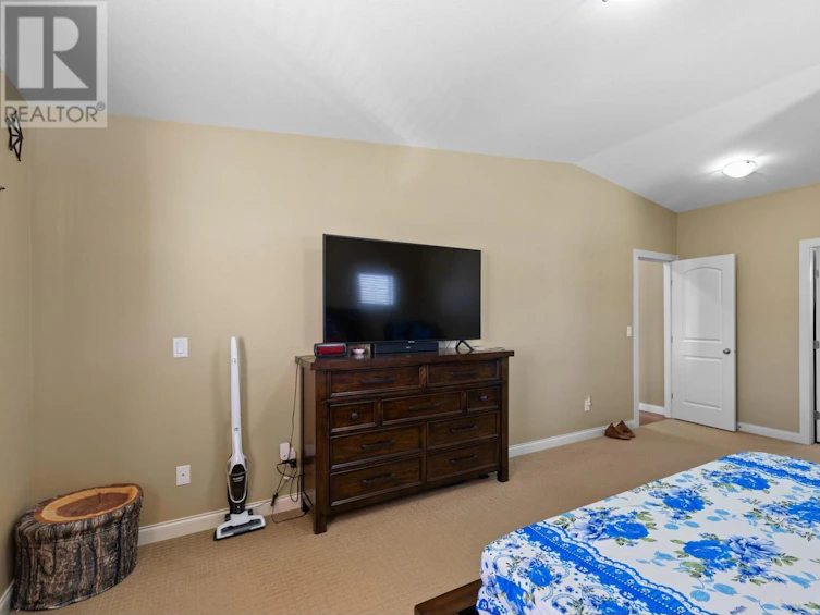 940 Mayfair Road, Kelowna, BC, V1X 5G8 - 25