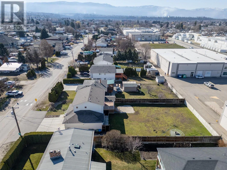 940 Mayfair Road, Kelowna, BC, V1X 5G8 - 57