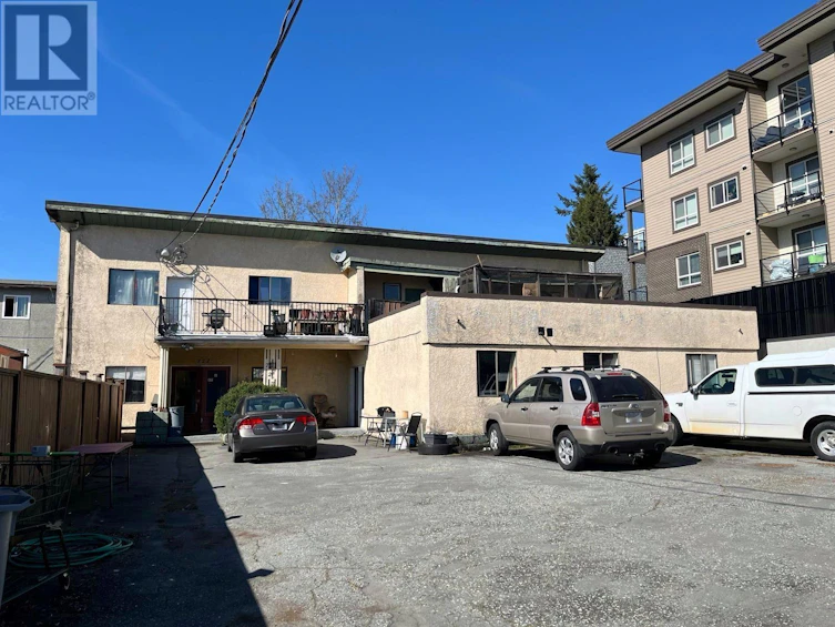 727 Fourth Avenue, New Westminster, BC, V3L 2W4