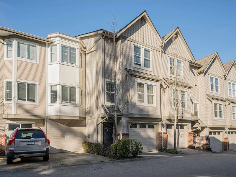 27 - 15450 101a Avenue, Surrey BC V3R 0Z8