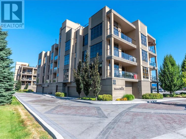 401-3589 Skaha Lake Road, Penticton, BC, V2A 7K2