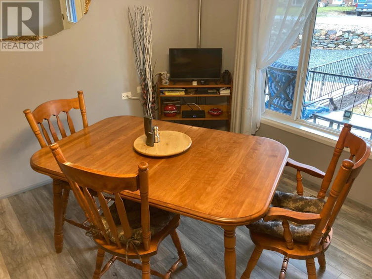 324 Hartland Avenue, Midway, BC, V0H 1M0 - 54