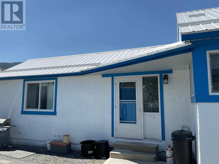 324 Hartland Avenue, Midway, BC, V0H 1M0 - 10