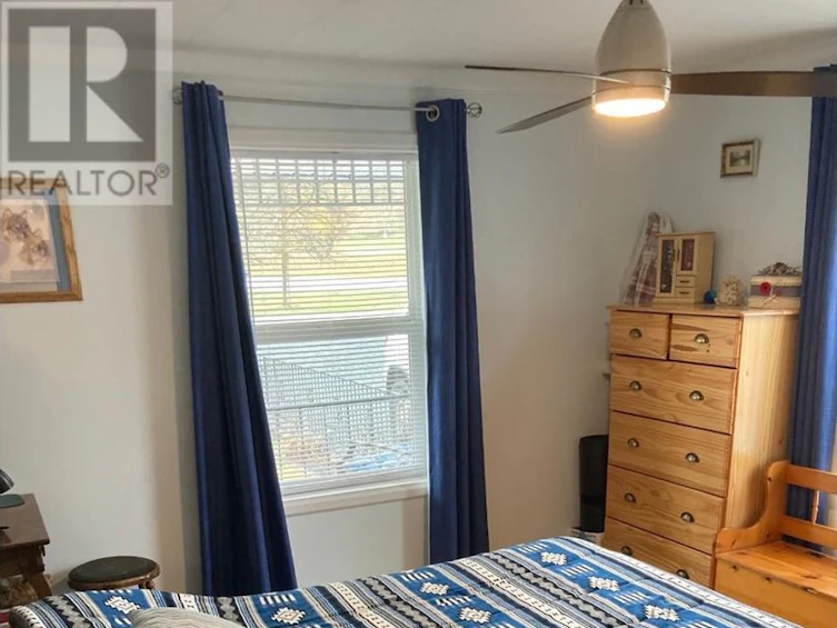 324 Hartland Avenue, Midway, BC, V0H 1M0 - 46