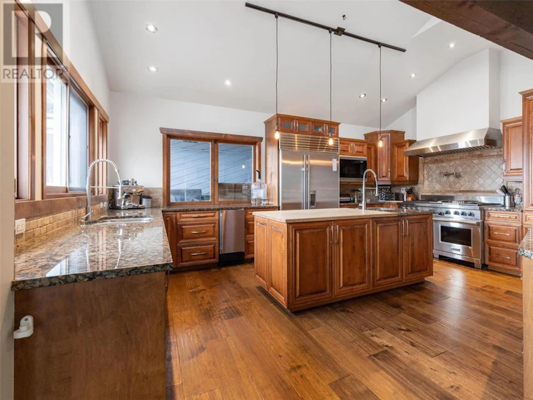 5142 Robinson Place, Peachland, BC, V0H 1X1 - 16