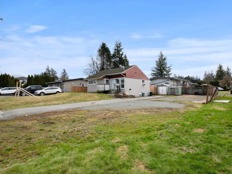 45470 Bernard Avenue, Chilliwack, BC, V2P 1H7