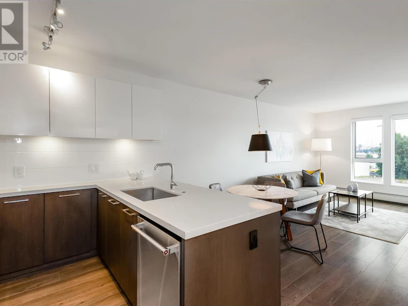 508 - 384 E 1st Avenue, Vancouver BC V5T 0G5