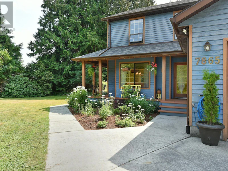 7865 Lohn Road, Secret Cove BC