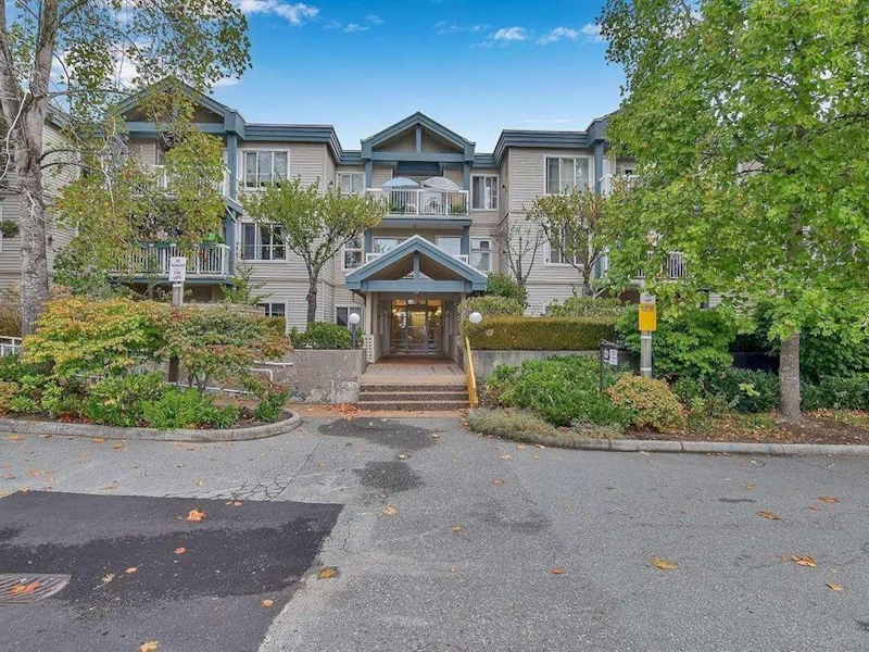 206 - 10668 138th Street, Surrey BC V3T 5T2