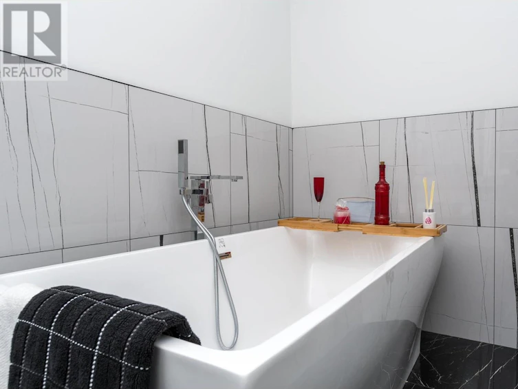 20089 Hampton Street, Maple Ridge, BC, V2X 1Z1 - 18