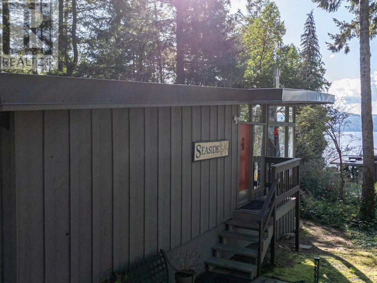 9224 Ardmore Drive, North Saanich, BC, V8L 3S1 - 2