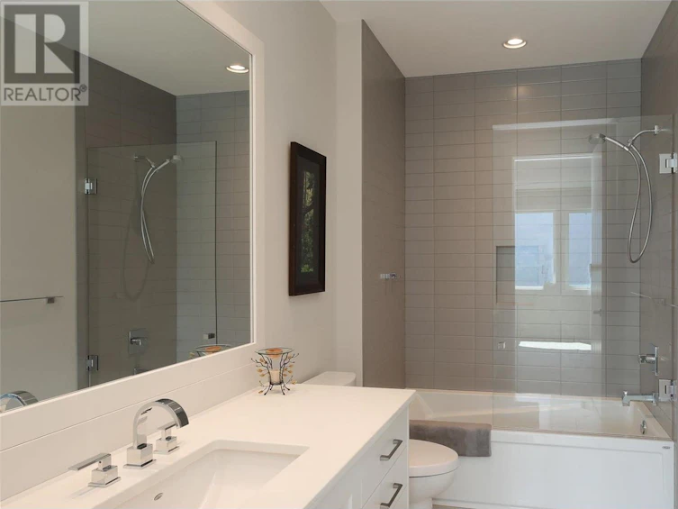 4-315 Kalamalka Lakeview Drive, Vernon, BC, V1H 1S7 - 35