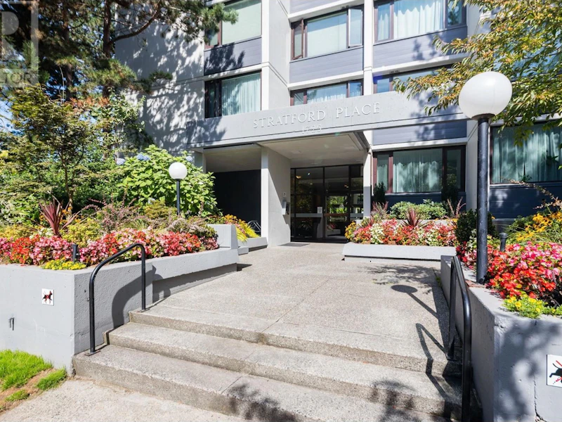 204 - 1725 Pendrell Street, Vancouver BC V6G 2X7