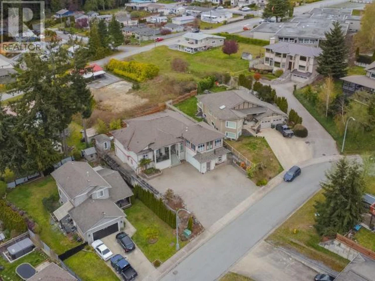 6929 Retaskit Court, Powell River, BC, V8A 5T2 - 15