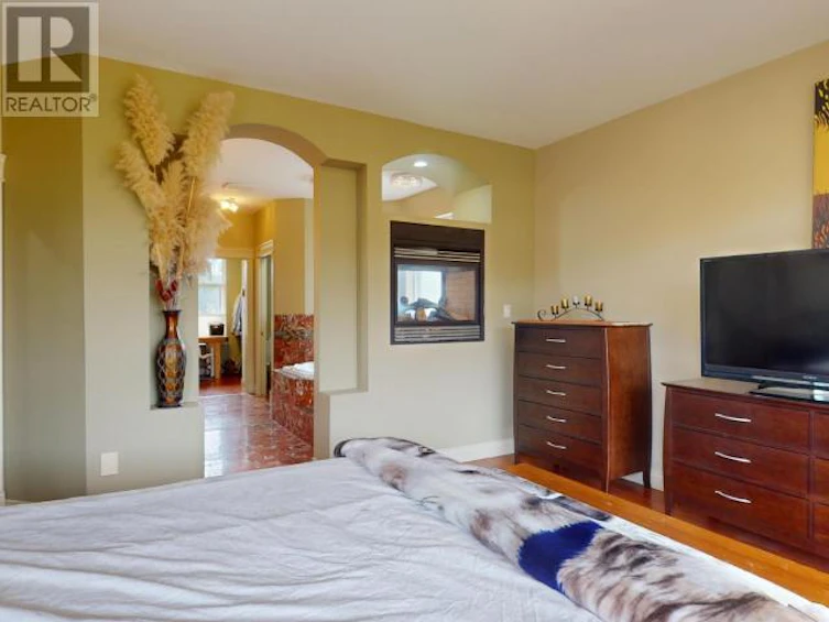 6929 Retaskit Court, Powell River, BC, V8A 5T2 - 41