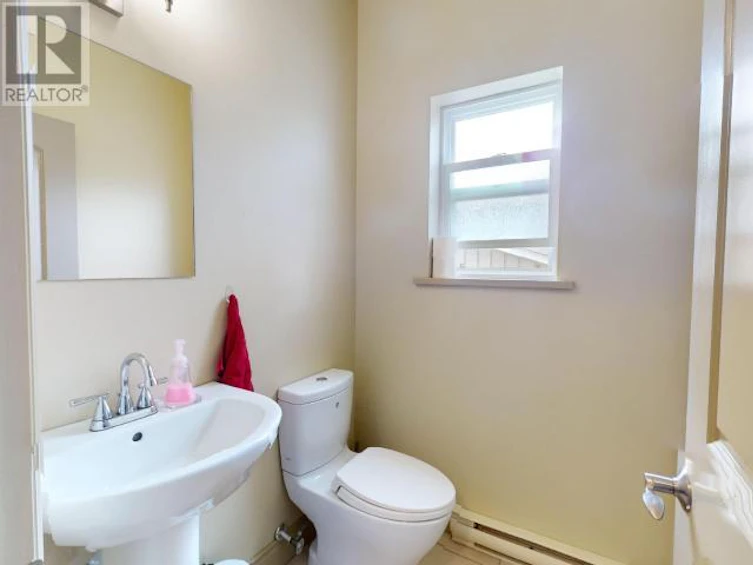 6929 Retaskit Court, Powell River, BC, V8A 5T2 - 66