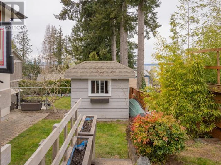 6929 Retaskit Court, Powell River, BC, V8A 5T2 - 77