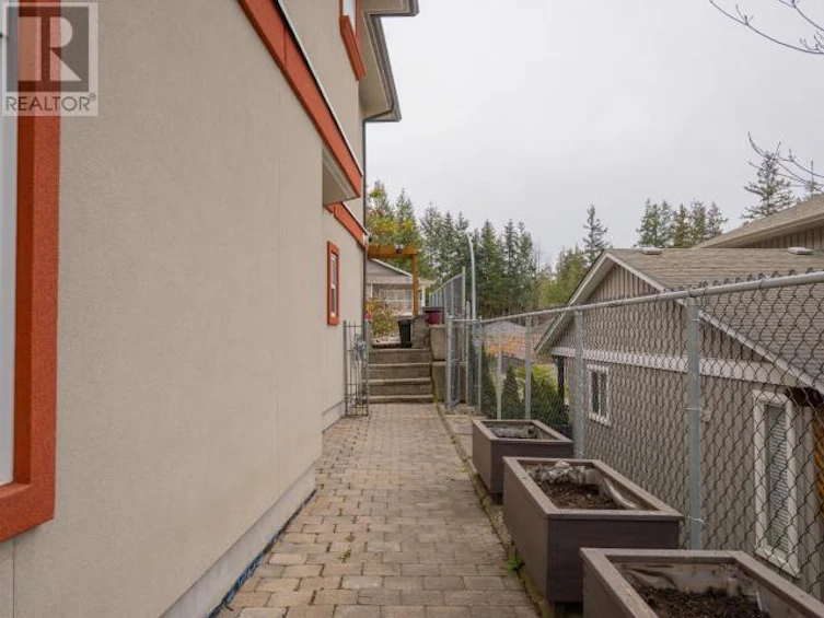 6929 Retaskit Court, Powell River, BC, V8A 5T2 - 79