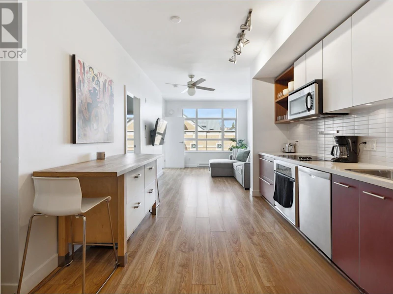 313 - 2828 Main Street, Vancouver BC V5T 3G2