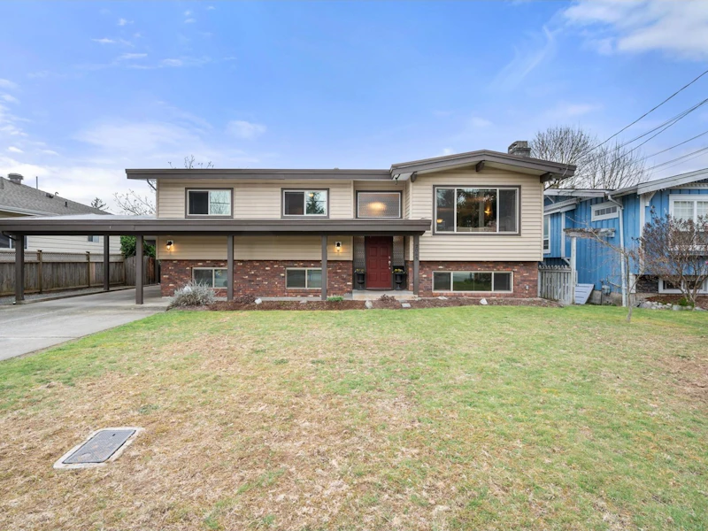 2063 Bakerview Street, Abbotsford BC V2T 3B2