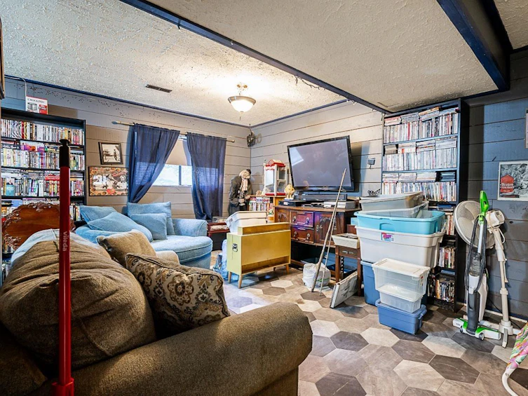8063 Manson Street, Mission, BC, V2V 6P6 - 18