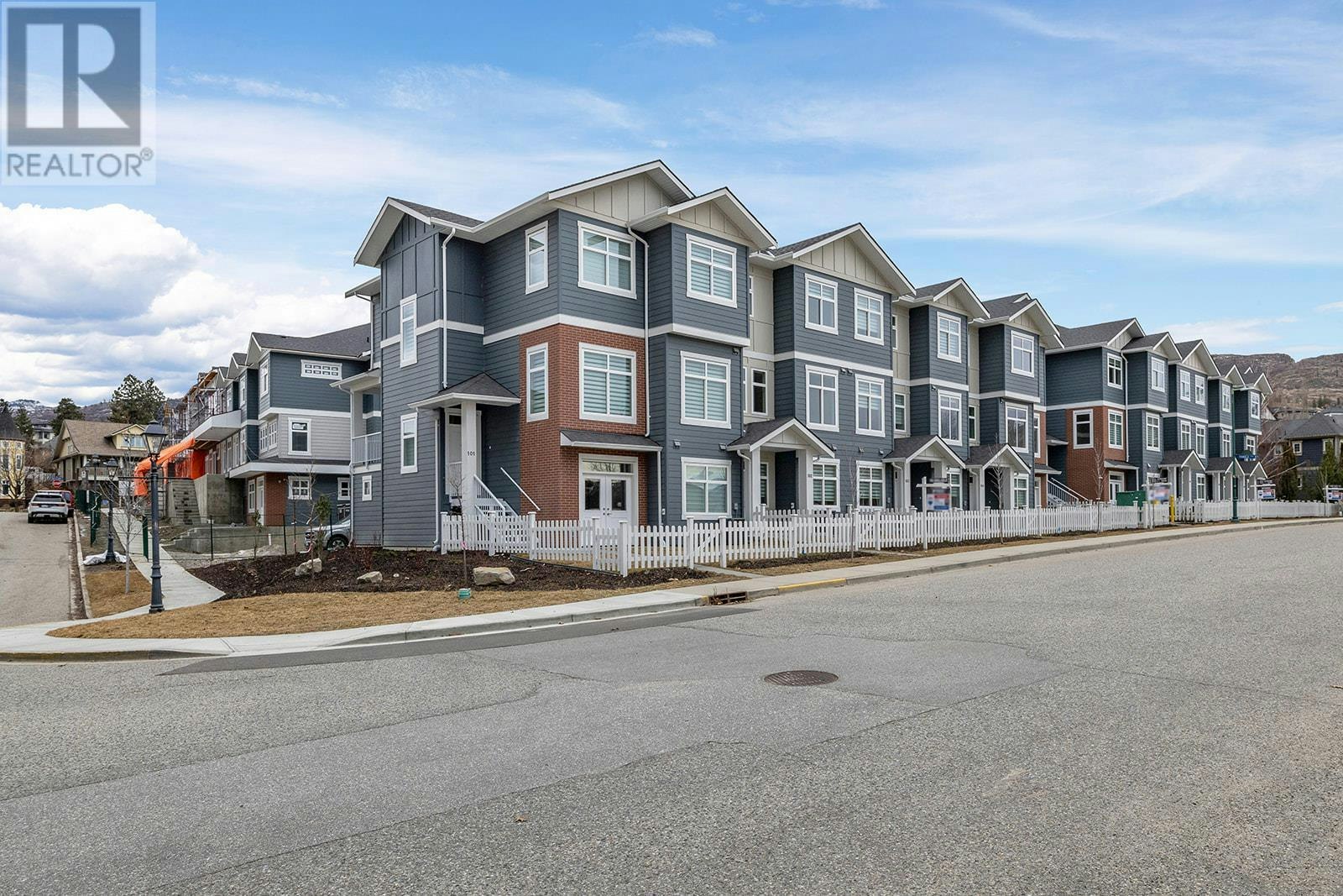 103-5300 Main Street, Kelowna, BC, V1W 4V1