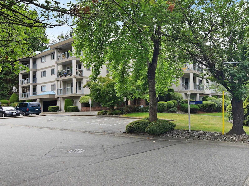 105 - 33090 George Ferguson Way, Abbotsford BC V2S 6Y2