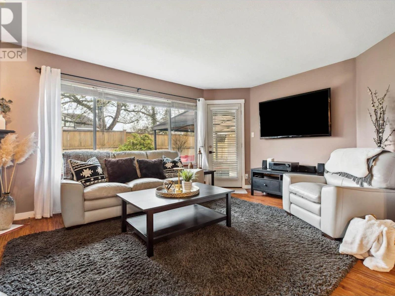 14 - 11580 Burnett Street, Maple Ridge BC V2X 0Y1