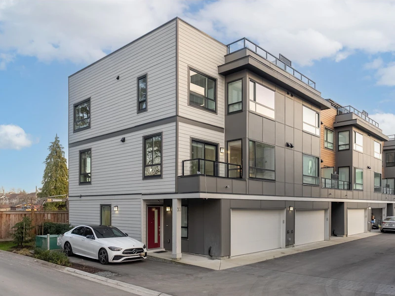 33 - 19631 55a Avenue, Langley BC