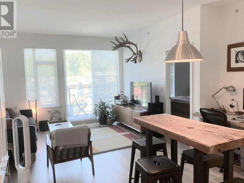 516 - 725 Marine Drive, North Vancouver BC