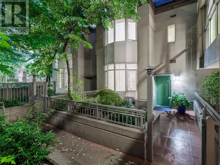 216-1166 Melville Street, Vancouver, BC, V6E 4P5