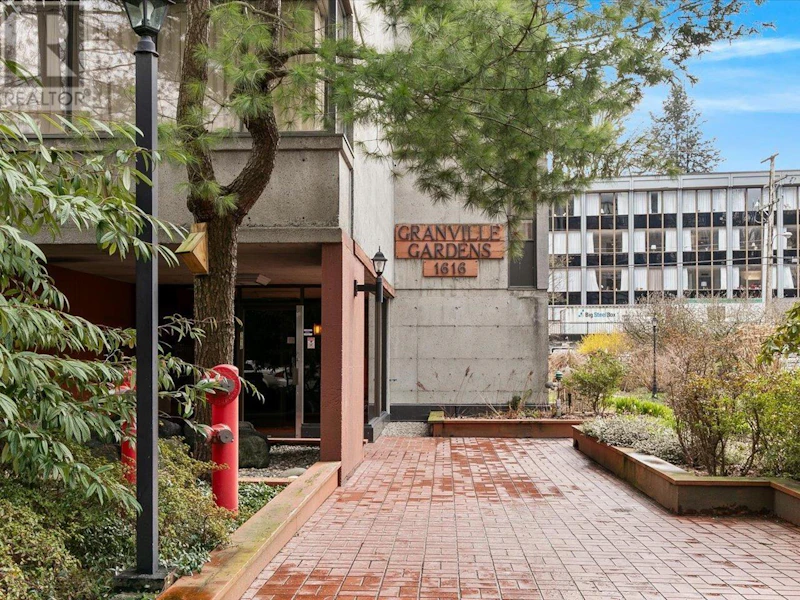 703 - 1616 W 13th Avenue, Vancouver BC V6J 2G6