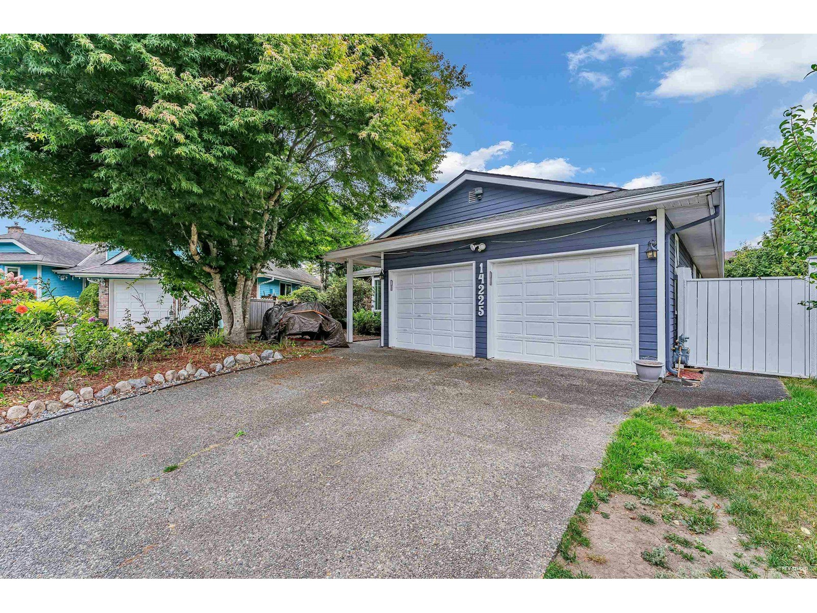 14225 18 Avenue, Surrey, BC, V4A 7C1