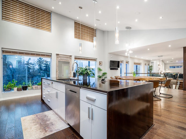 2800 Bayview Street, Surrey, BC, V4A 2Z4 - 11