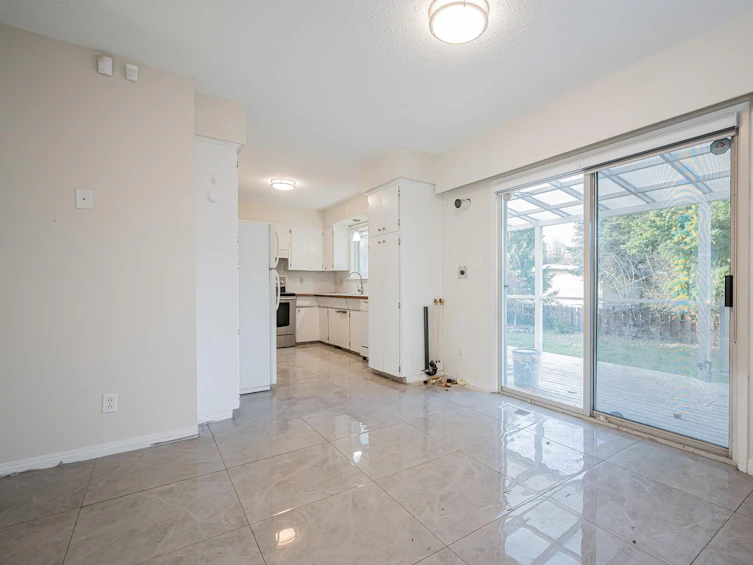 2977 Princess Street, Abbotsford, BC, V2T 2S8 - 10