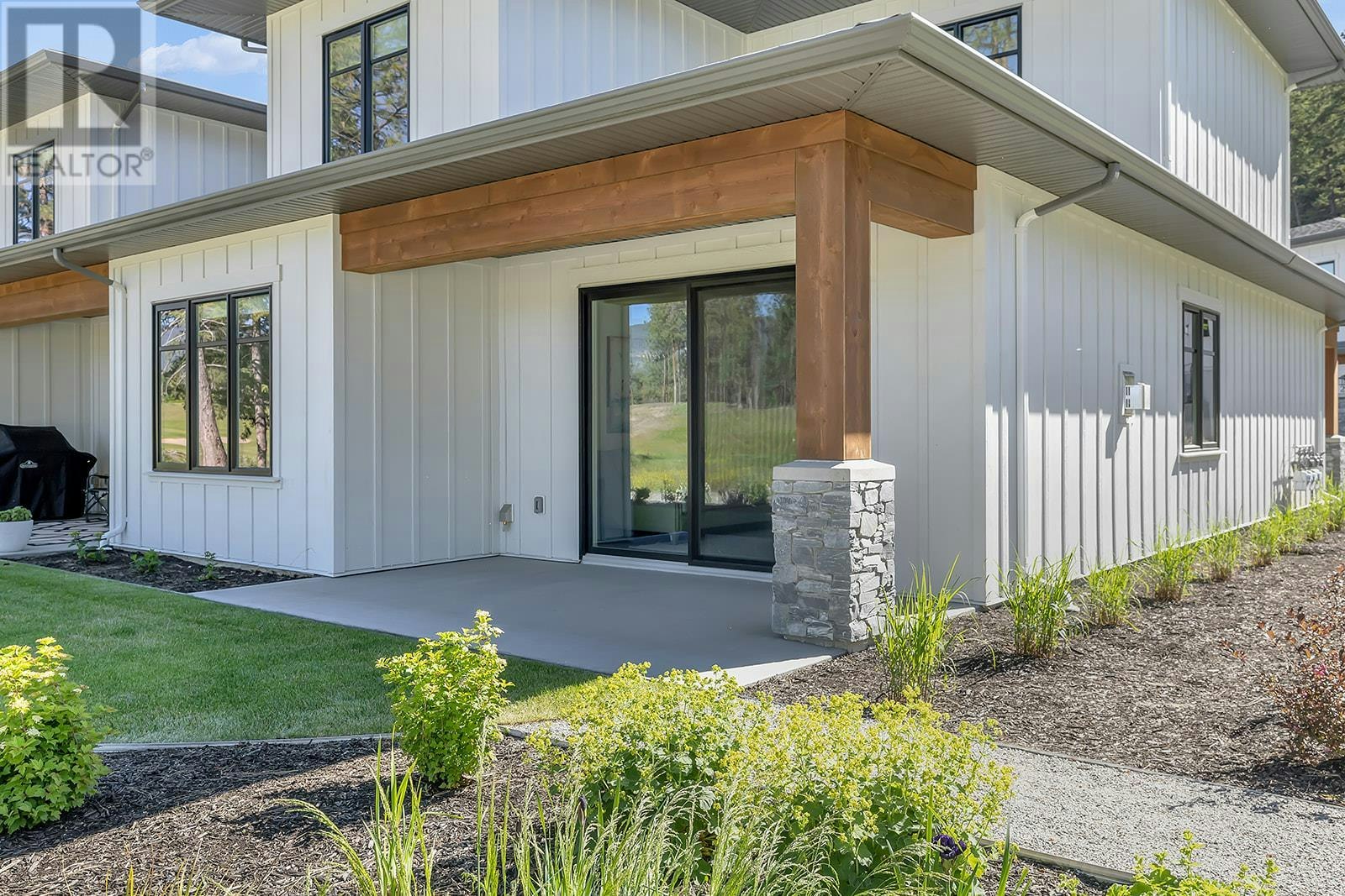 2-1979 Country Club Drive, Kelowna, BC, V1X 0H6 - 38