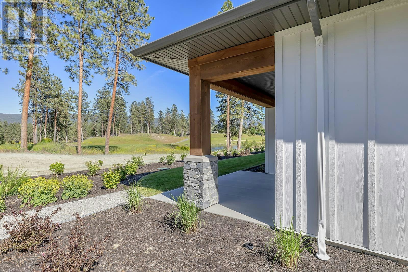 2-1979 Country Club Drive, Kelowna, BC, V1X 0H6 - 39